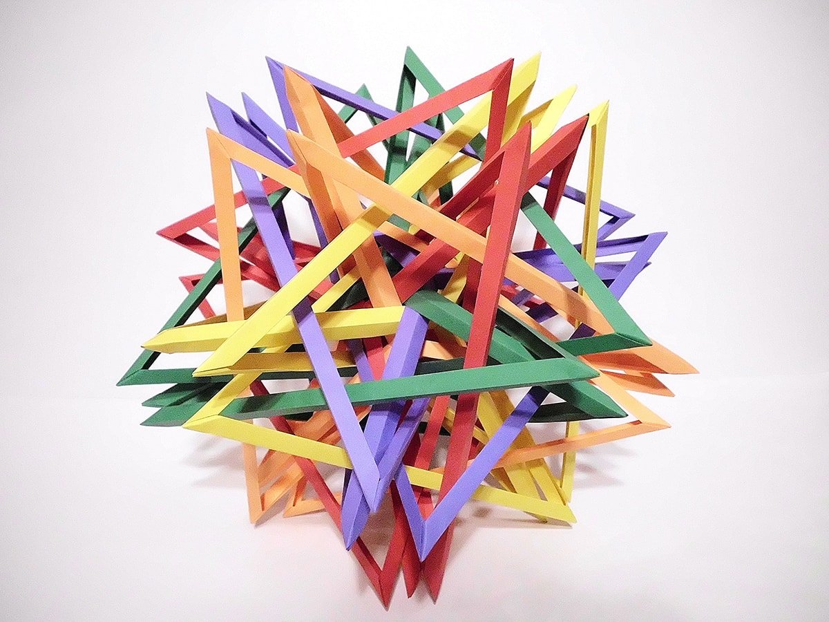 Five Interlocking Irregular Tetragonaly Twisted Triakis Tetrahedra v.2 (Byriah Loper)