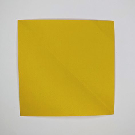 origami envelope paper fold step 1